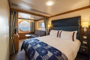 Oceanview-Stateroom-wide__ScaleMaxWidthWzEwMDBd (2)
