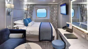 delux-ocean-view-stateroom__ScaleMaxWidthWzEwMDBd (1)